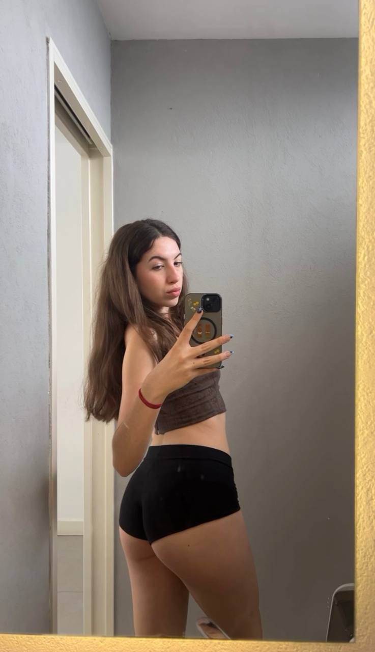 Amber in her underwear in Adelaide